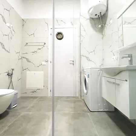 1 Bedroom 1150 Appartamento *