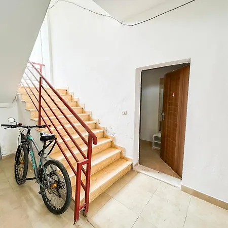 1 Bedroom 1150 Appartamento *